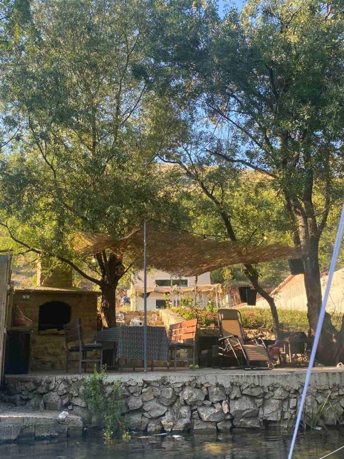 House On The River Blagaj Exterior photo