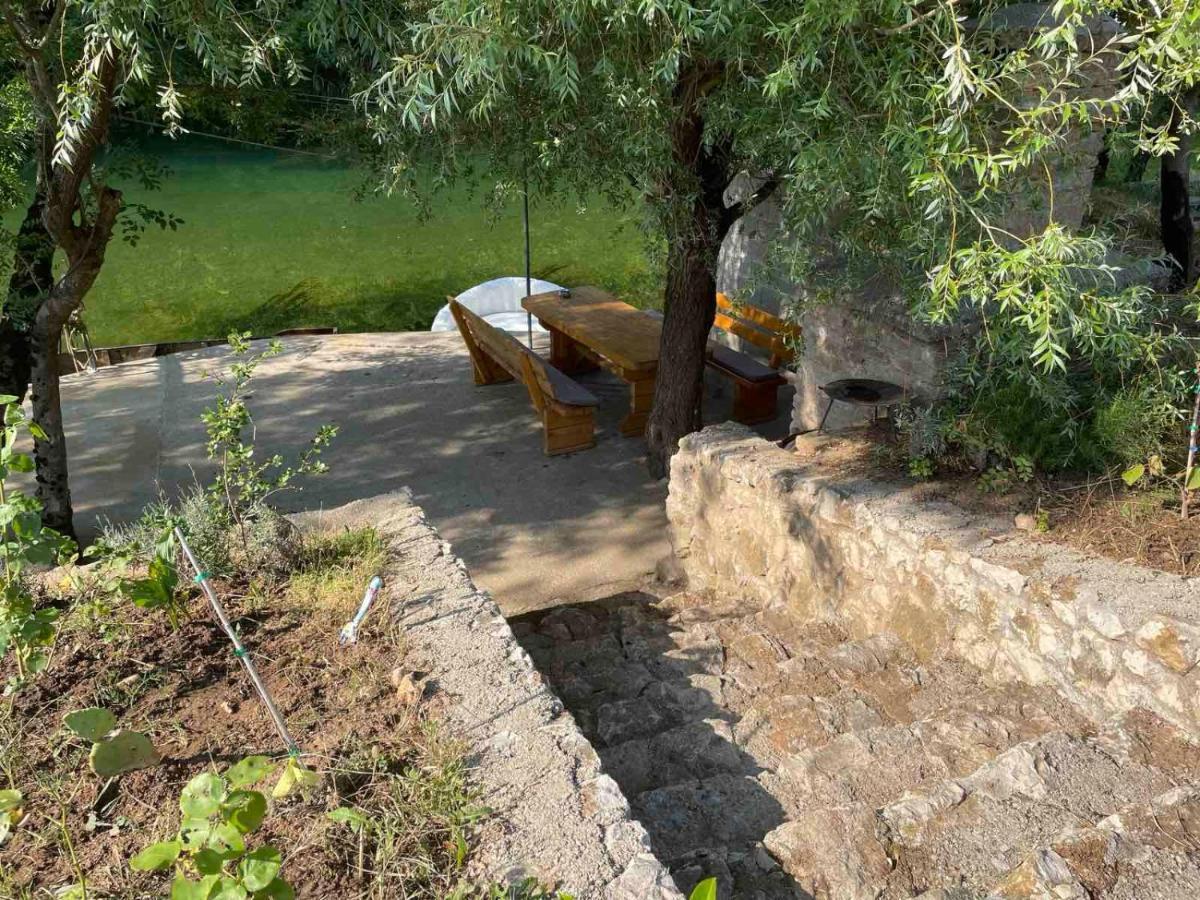 House On The River Blagaj Exterior photo