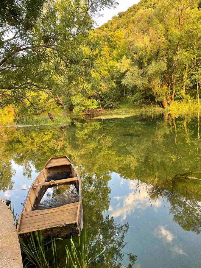 House On The River Blagaj Exterior photo