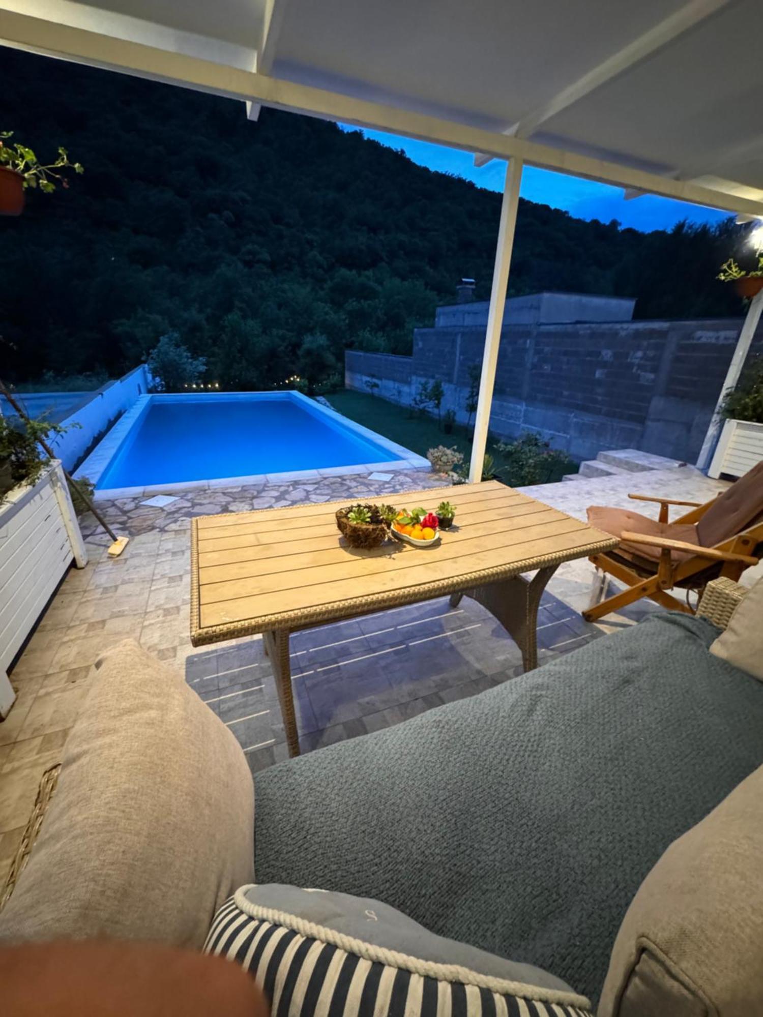 House On The River Blagaj Exterior photo