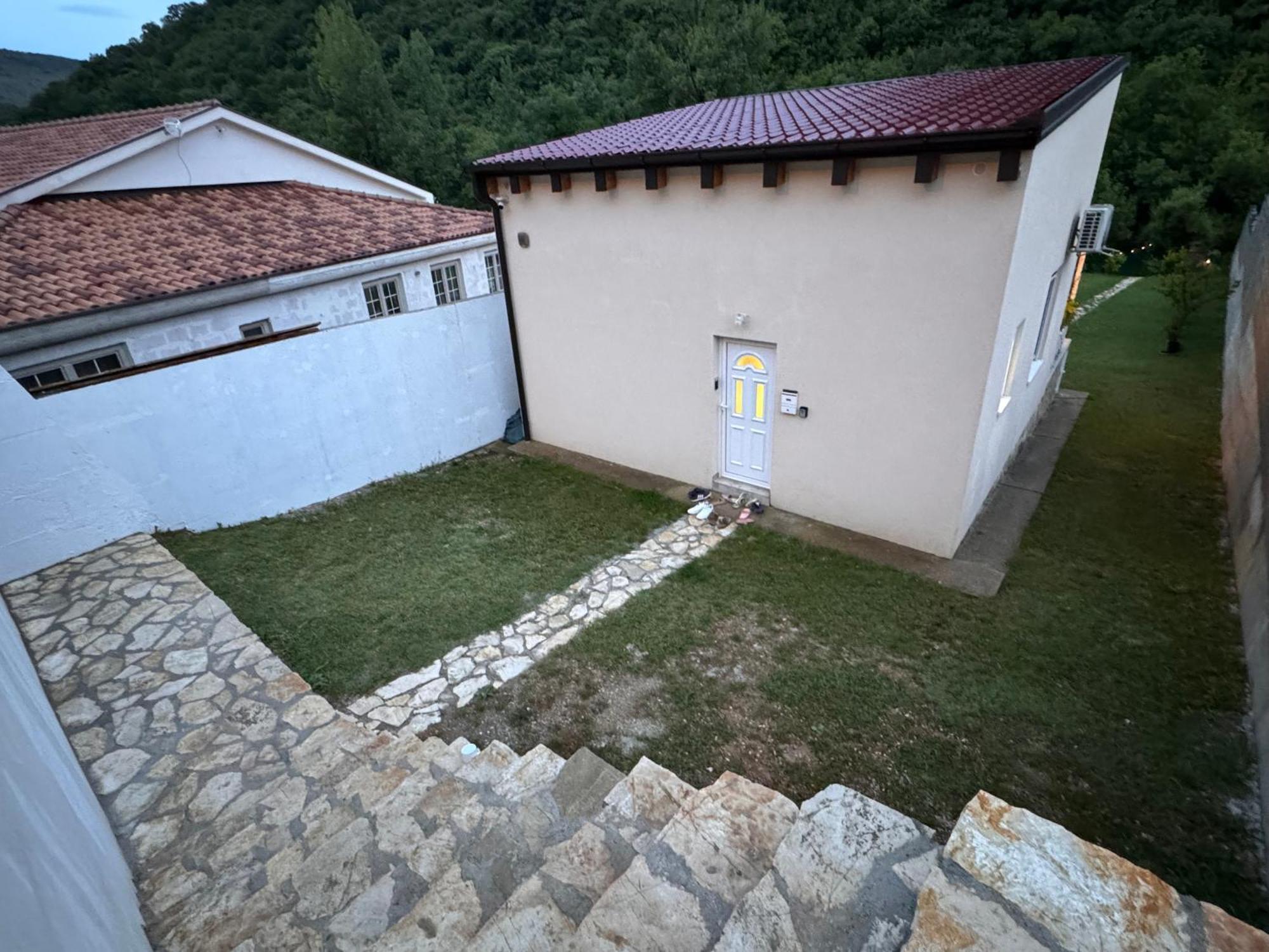 House On The River Blagaj Exterior photo