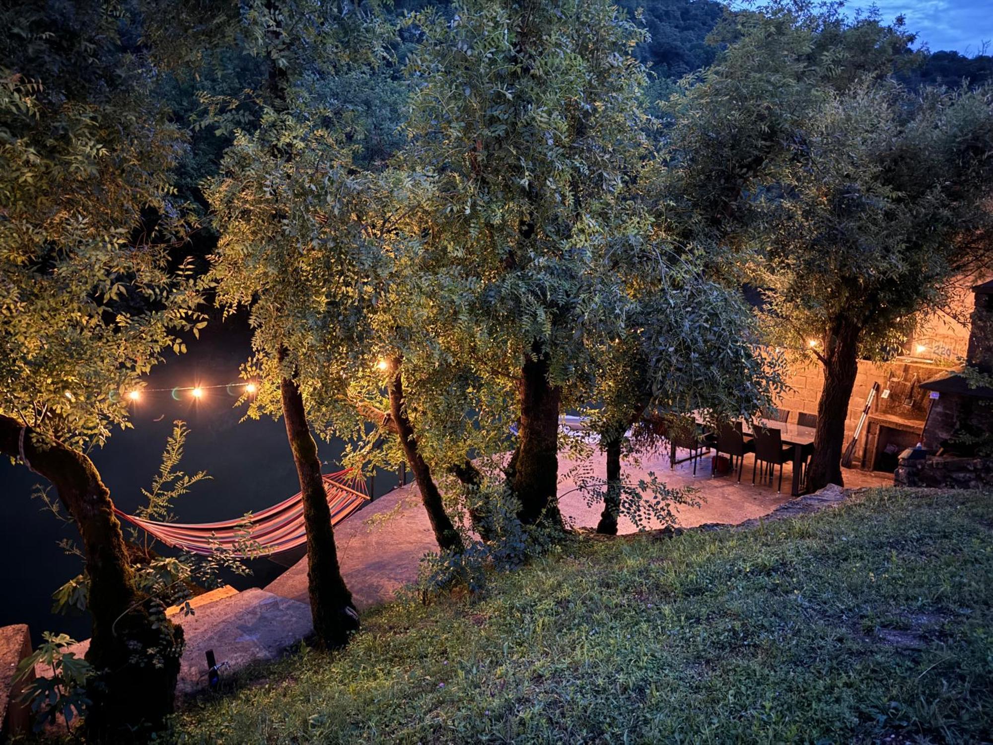 House On The River Blagaj Exterior photo